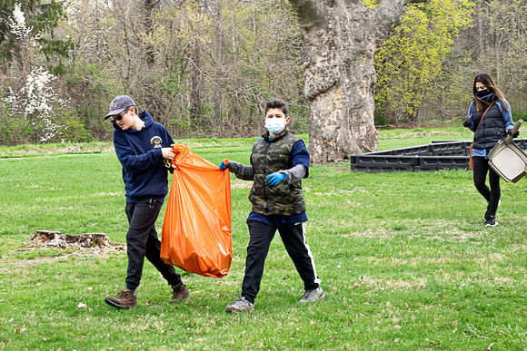 A Boy Scout clean-up of the "Musky" for Earth Day